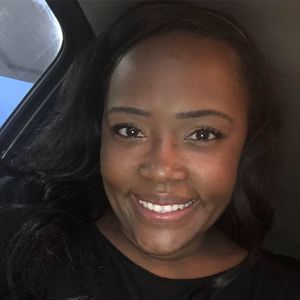 Meet your Posher, Whitney